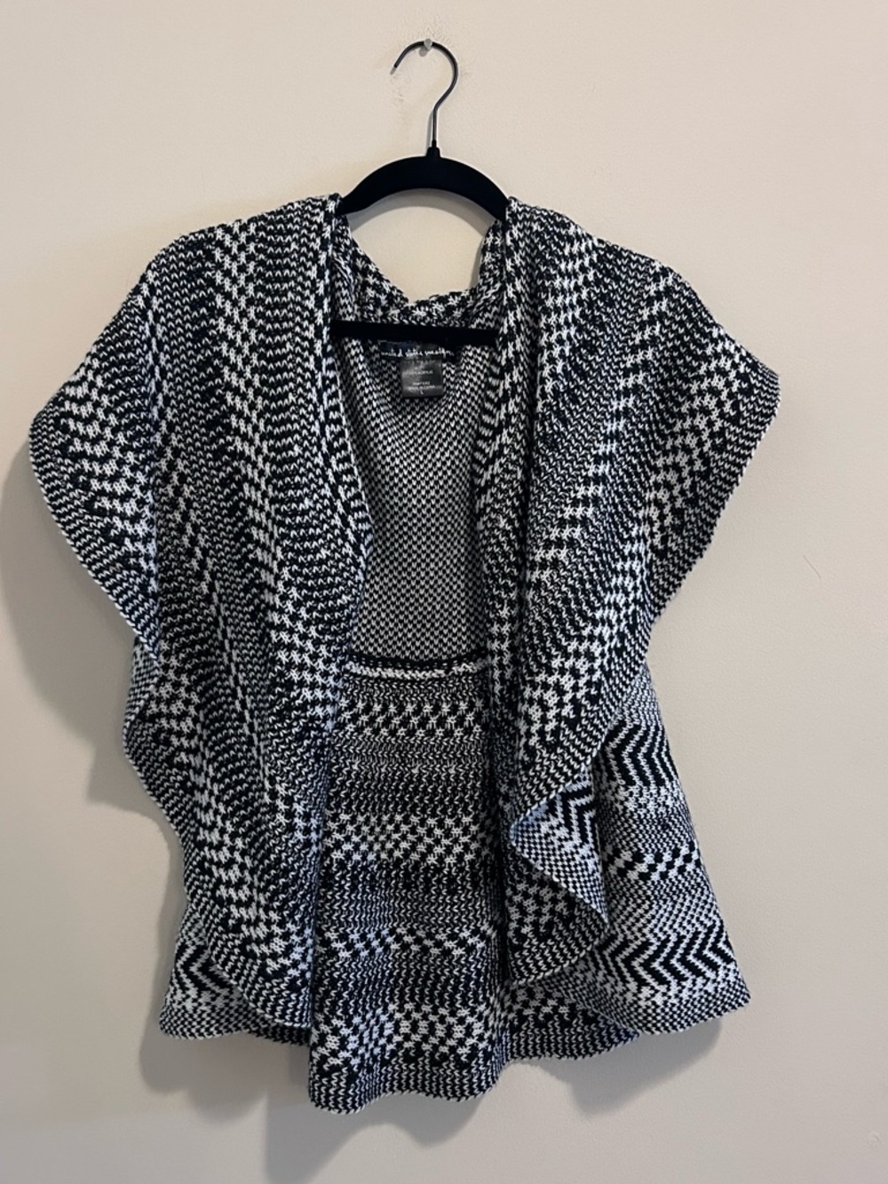 united states sweaters Black & White Knit Open-Front Poncho Cardigan